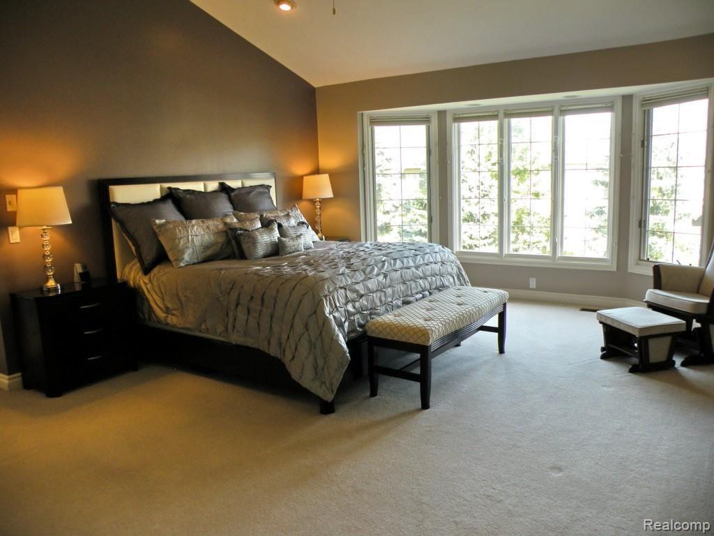 3552 Heron Ridge Drive Rochester, MI 48309 - Photo 17 of 29 Master Bedroom