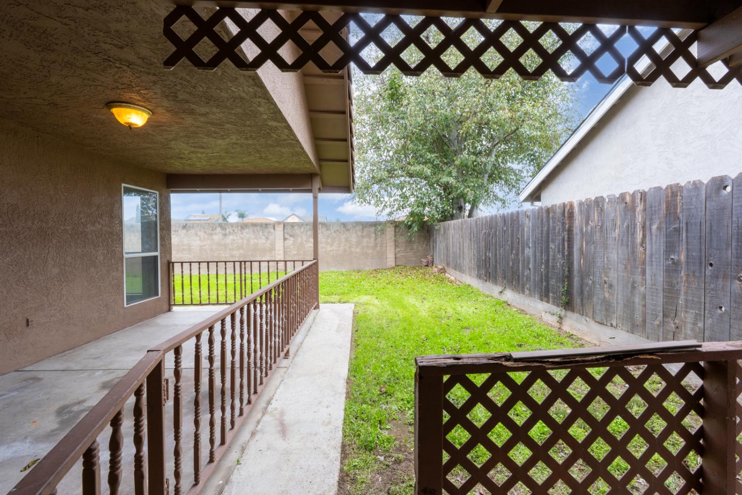 2408 Beatrice Lane Modesto, CA 95355 - Photo 34 of 36 a view of a backyard