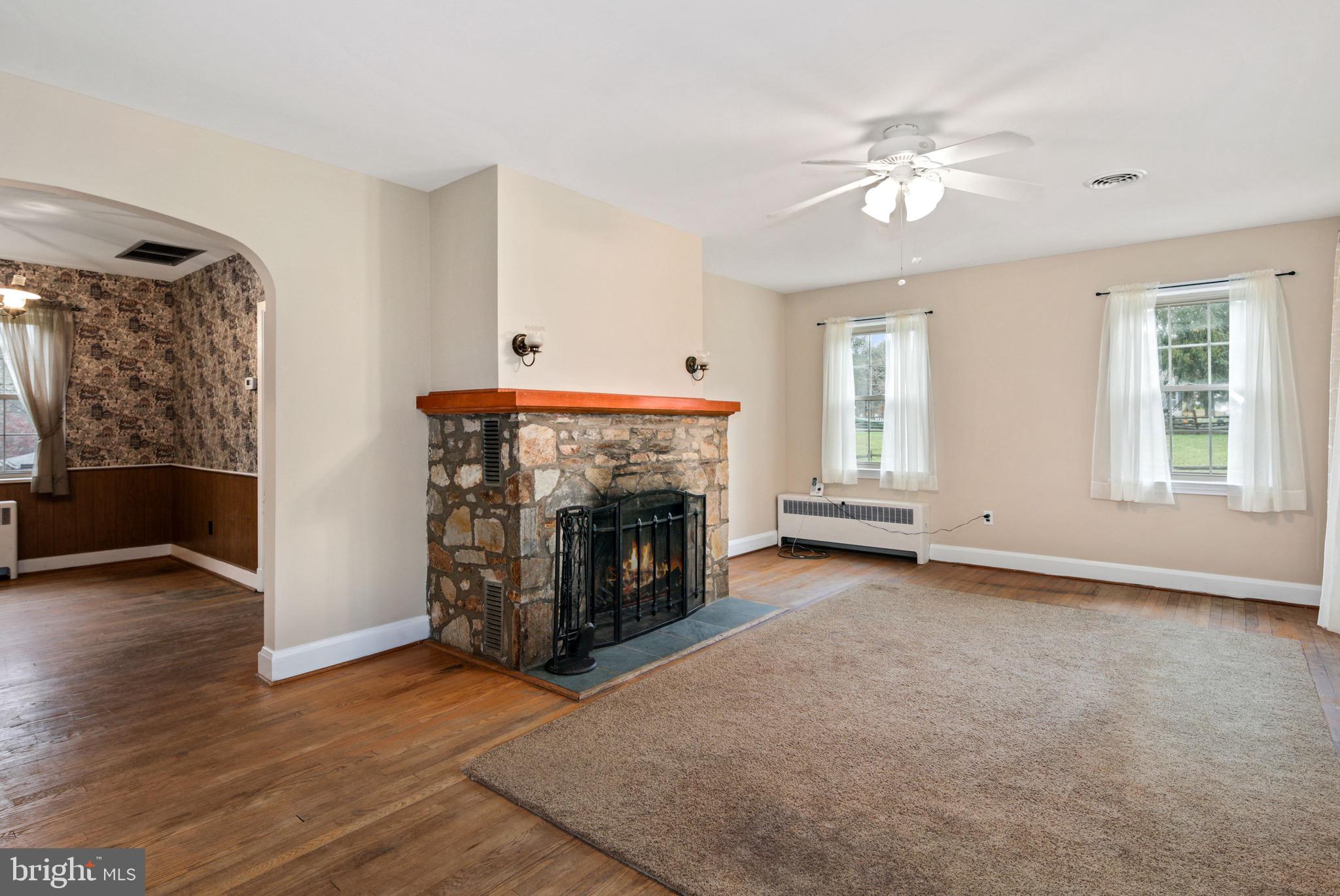 4609 Wards Chapel Road Owings Mills, MD 21117 - Photo 15 of 64 Living Room