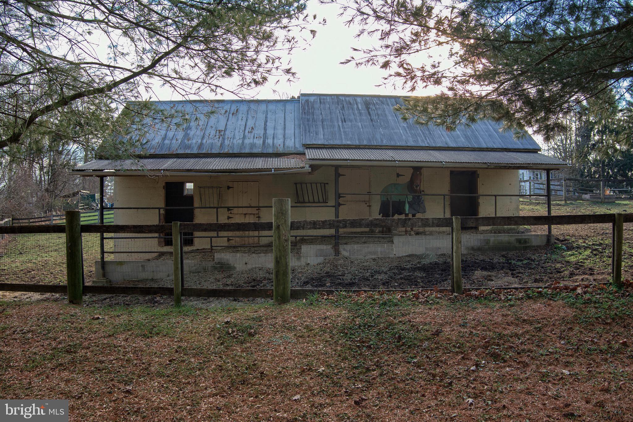 4609 Wards Chapel Road Owings Mills, MD 21117 - Photo 42 of 64 Barn