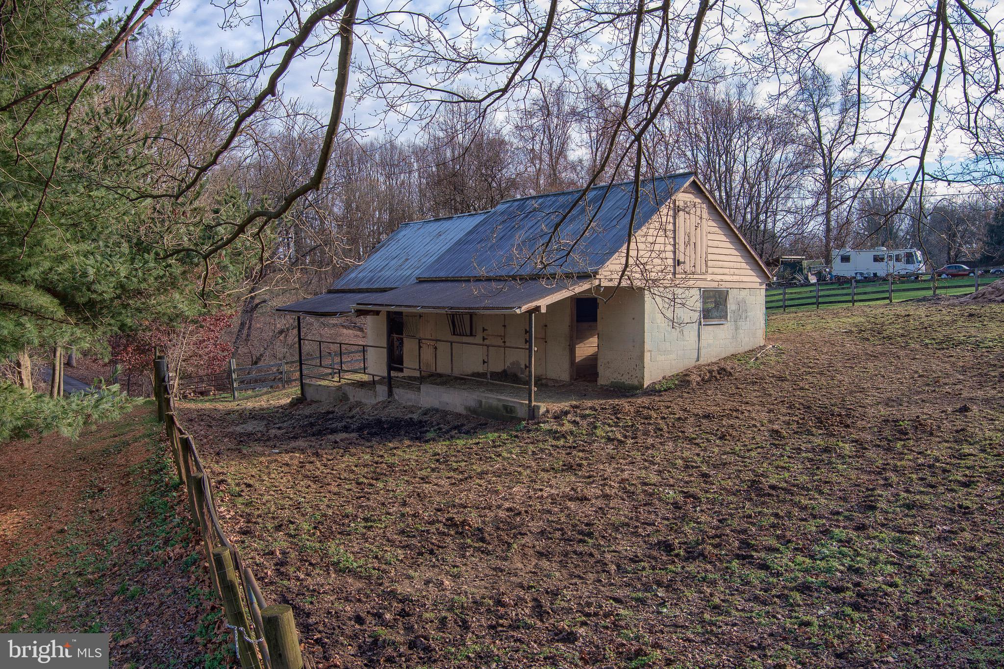 4609 Wards Chapel Road Owings Mills, MD 21117 - Photo 44 of 64 Barn