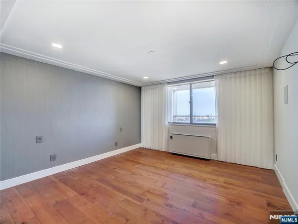 $349,000 | 250 Gorge Road, Unit 29L, Cliffside Park, NJ 07010