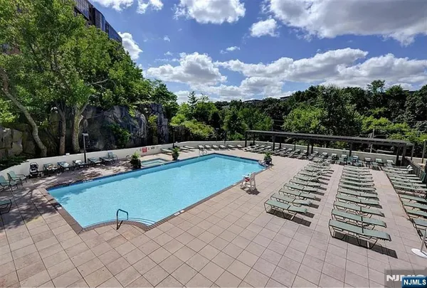 $349,000 | 250 Gorge Road, Unit 29L, Cliffside Park, NJ 07010