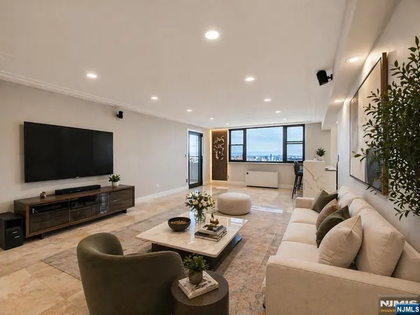 $349,000 | 250 Gorge Road, Unit 29L, Cliffside Park, NJ 07010