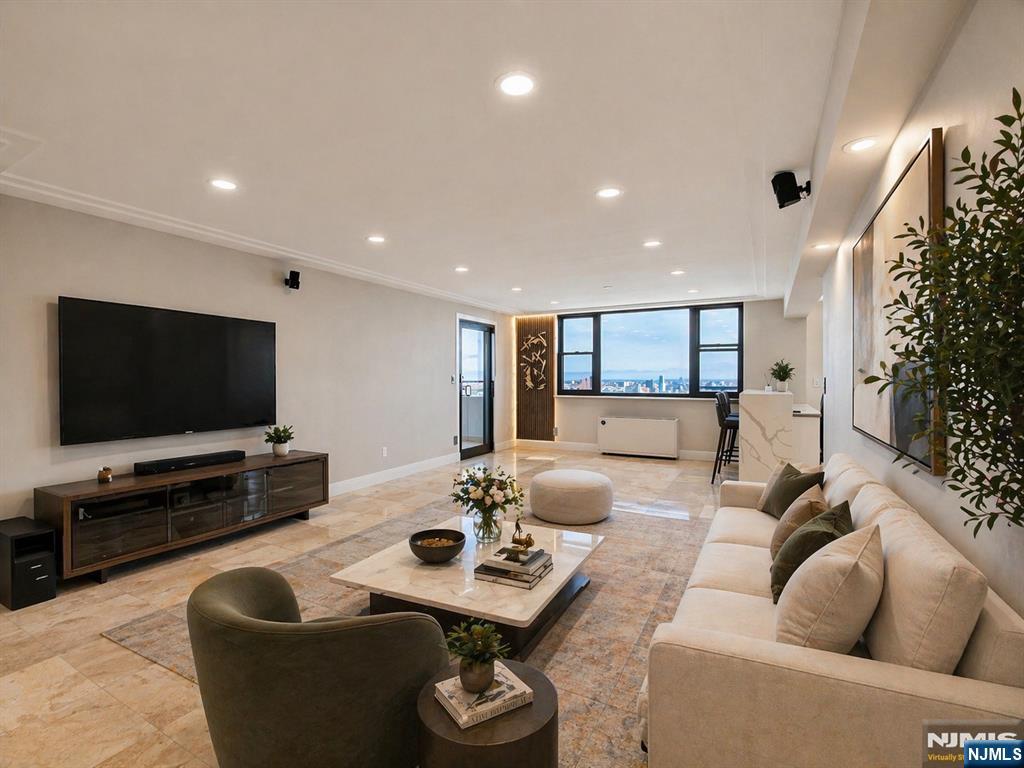 250 Gorge Road, Unit 29L Cliffside Park, NJ 07010 - Photo 3 of 31