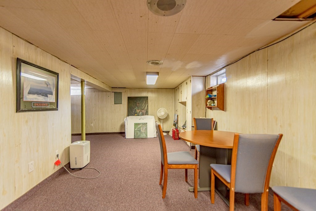 332 Holcomb Road Springfield, MA 01118 - Photo 25 of 39 Gallery Image 25