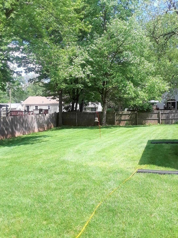 332 Holcomb Road Springfield, MA 01118 - Photo 38 of 39 Gallery Image 38