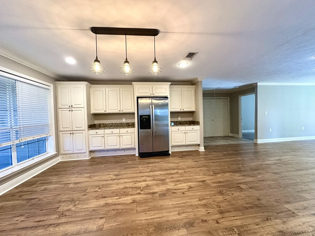 1015 Walker Lane Summit, MS 39666 - Photo 4 of 41 Expansive kitchen!