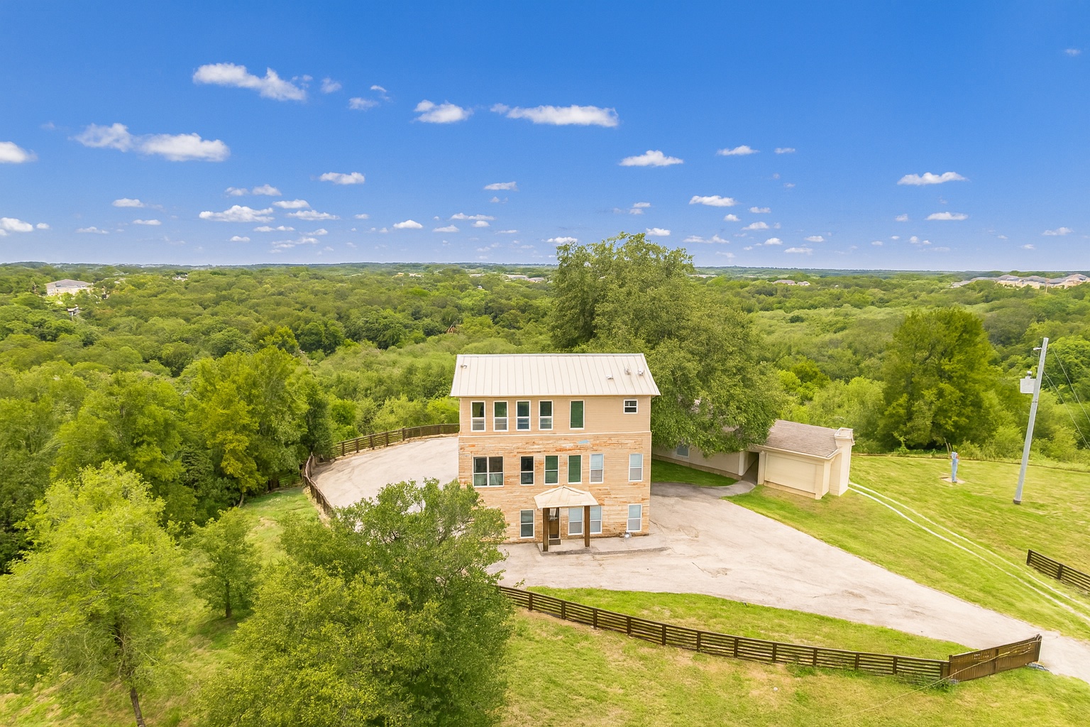 520 Double Eagle Ranch Drive Cedar Creek, TX 78612 - Photo 9 of 38 Gallery Image 9