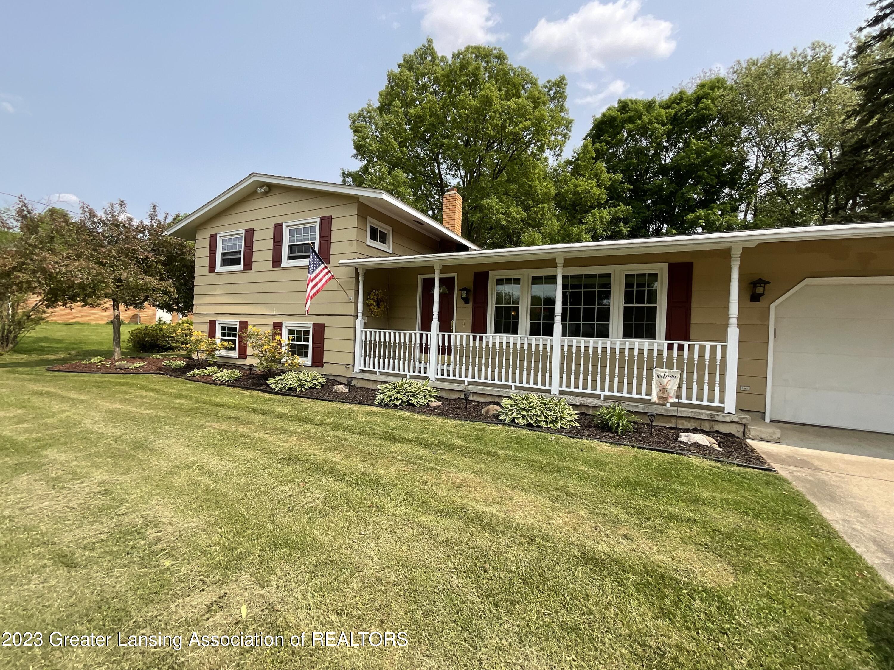 520 Hill Road Marshall, MI 49068 - Photo 4 of 20 IMG_2511