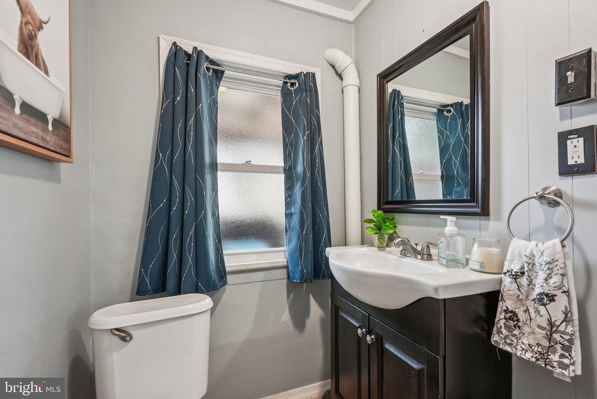 15 East Brown Street Norristown, PA 19401 - Photo 11 of 26