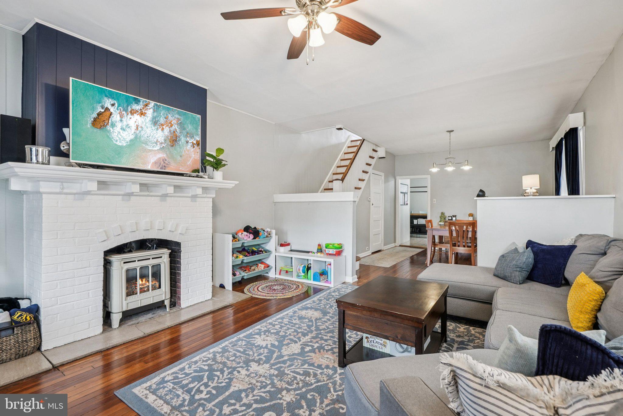 15 East Brown Street Norristown, PA 19401 - Photo 5 of 26