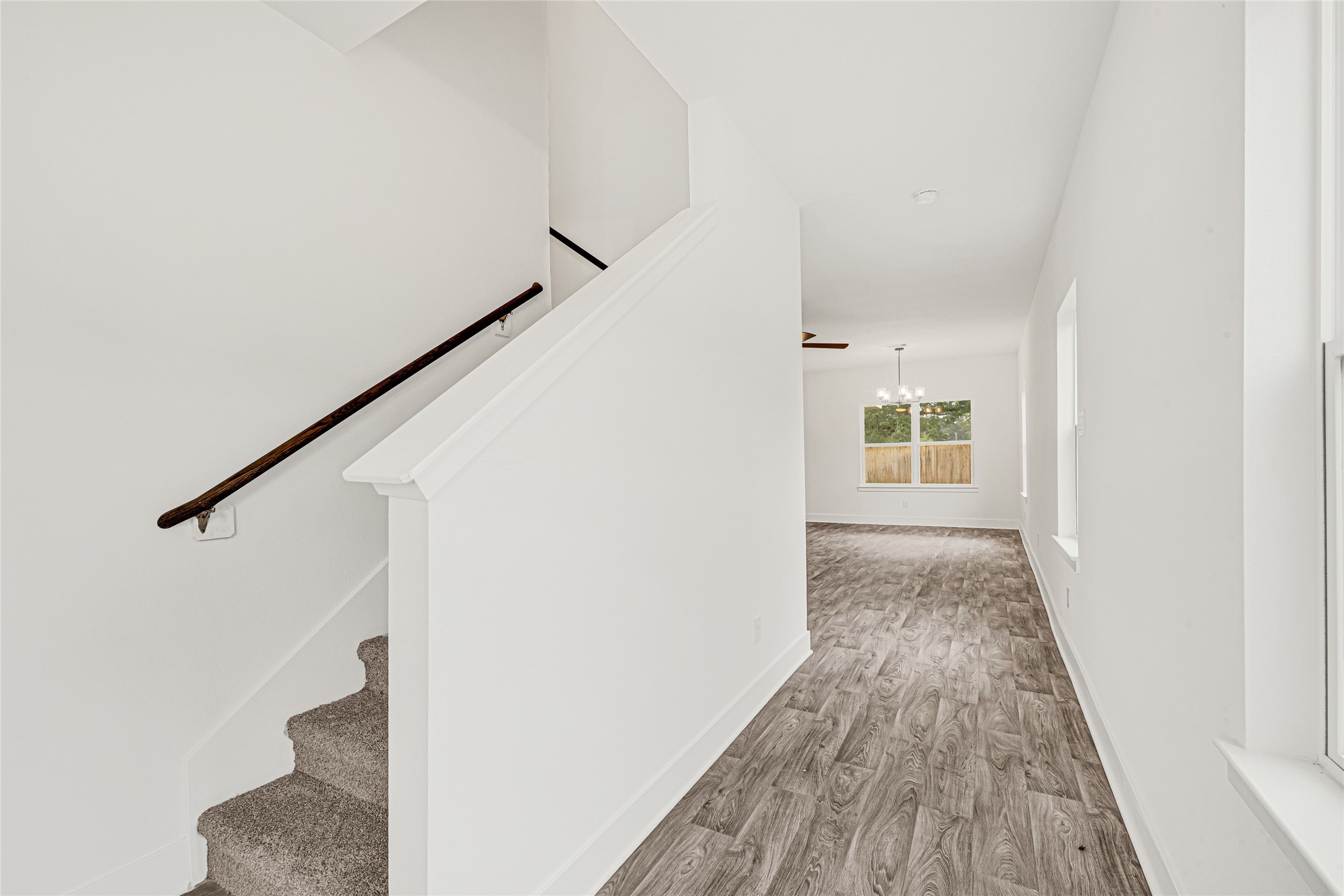 9460 Hard Rock Road Conroe, TX 77303 - Photo 4 of 28 Entry Way