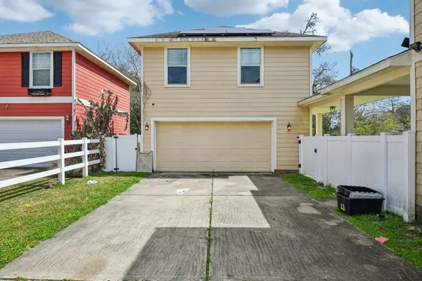 $329,900 | 101 Borondo Reach, La Marque, TX 77568