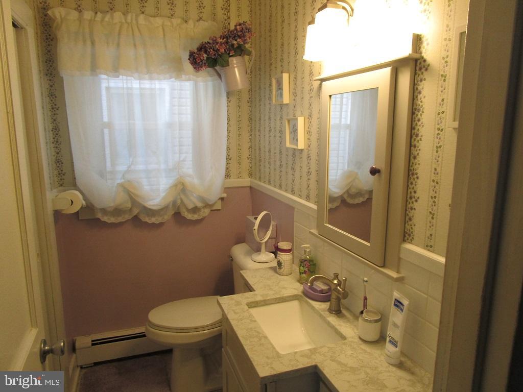 512 Fulton Street Hanover, PA 17331 - Photo 9 of 38 Gallery Image 9