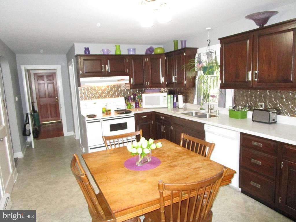 512 Fulton Street Hanover, PA 17331 - Photo 10 of 38 Gallery Image 10