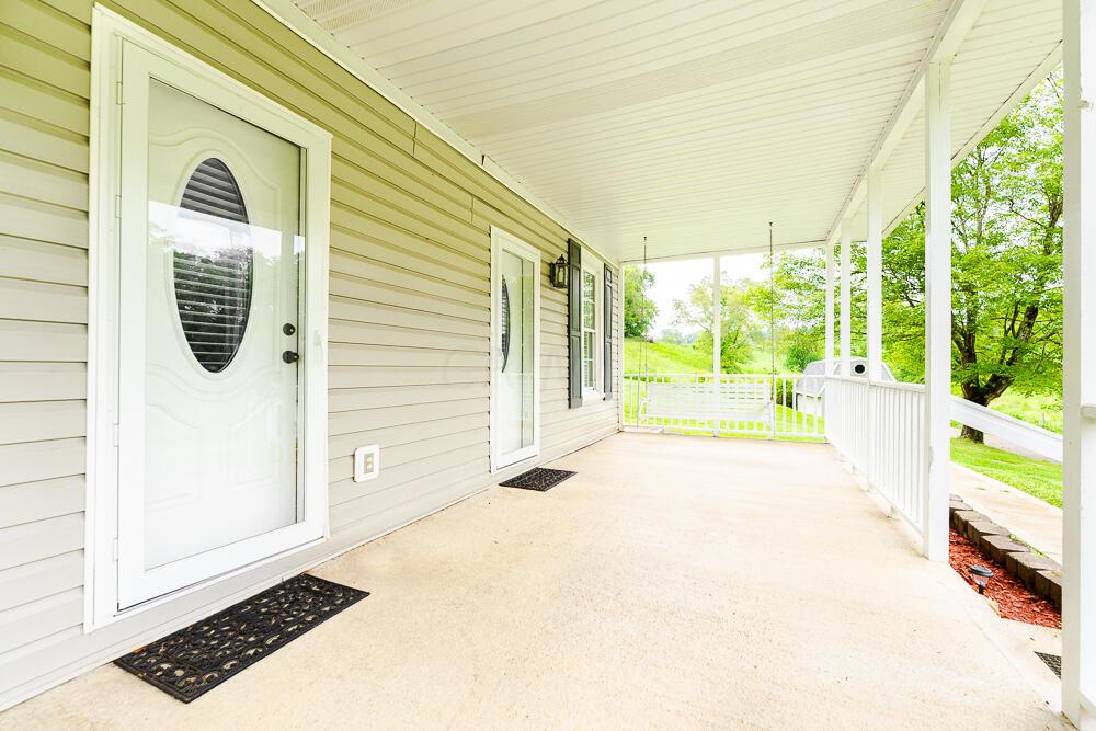 883 East Hydell Road Chillicothe, OH 45601 - Photo 3 of 33