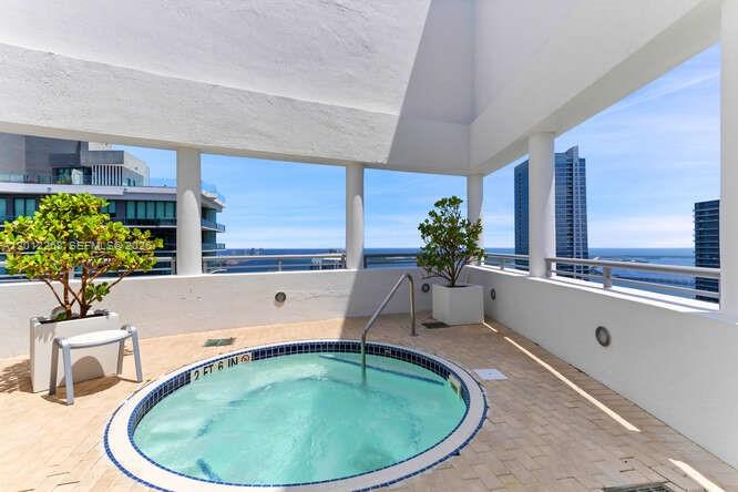 60 Southwest 13th Street, Unit 4005 Miami, FL 33130 - Photo 23 of 26