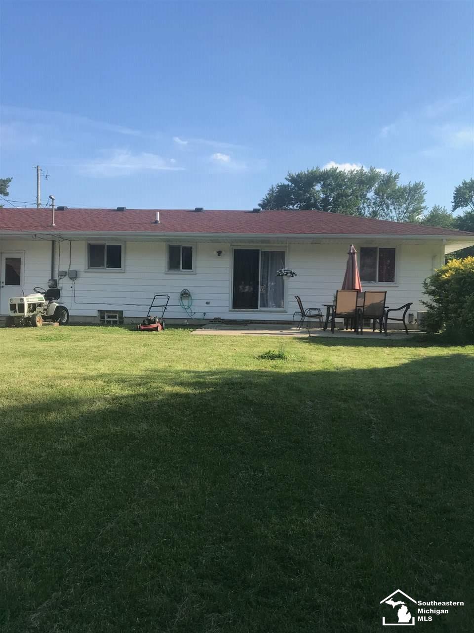 5018 West Albain Road Monroe, MI 48161 - Photo 8 of 29 Gallery Image 8