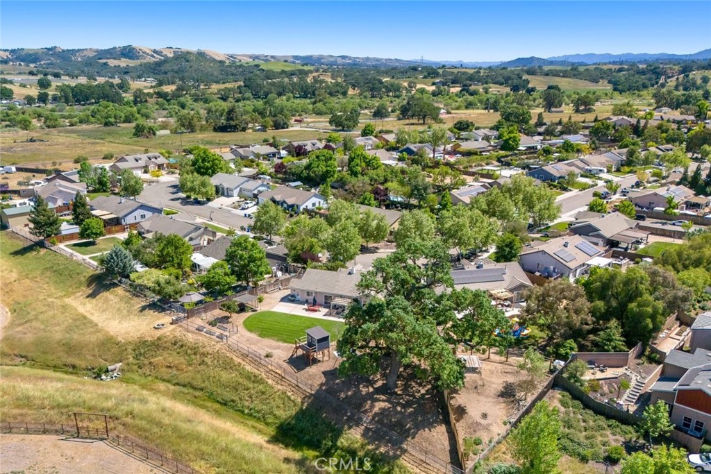 310 Whitewater Road Templeton, CA 93465 - Photo 32 of 35