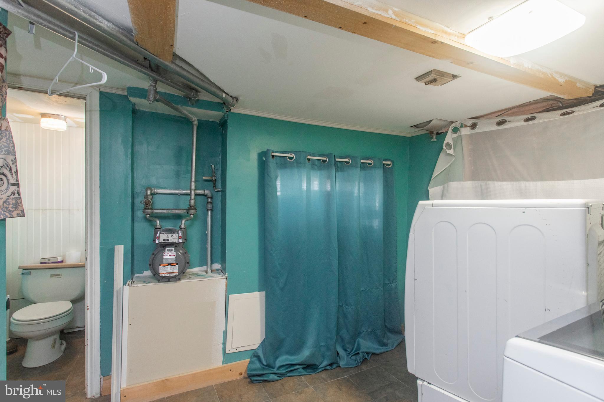 7158 Charles Street Philadelphia, PA 19135 - Photo 29 of 34