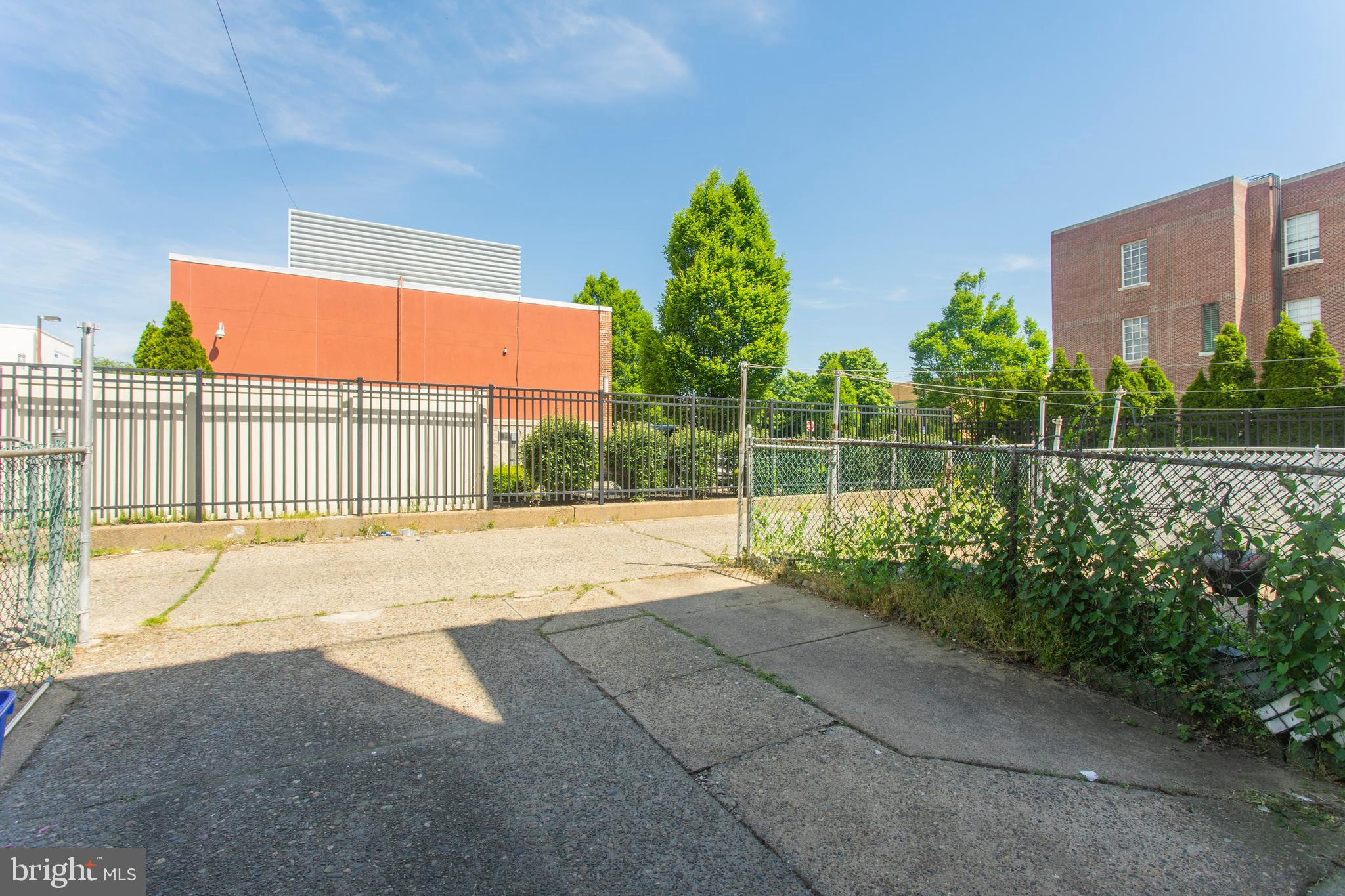 7158 Charles Street Philadelphia, PA 19135 - Photo 32 of 34