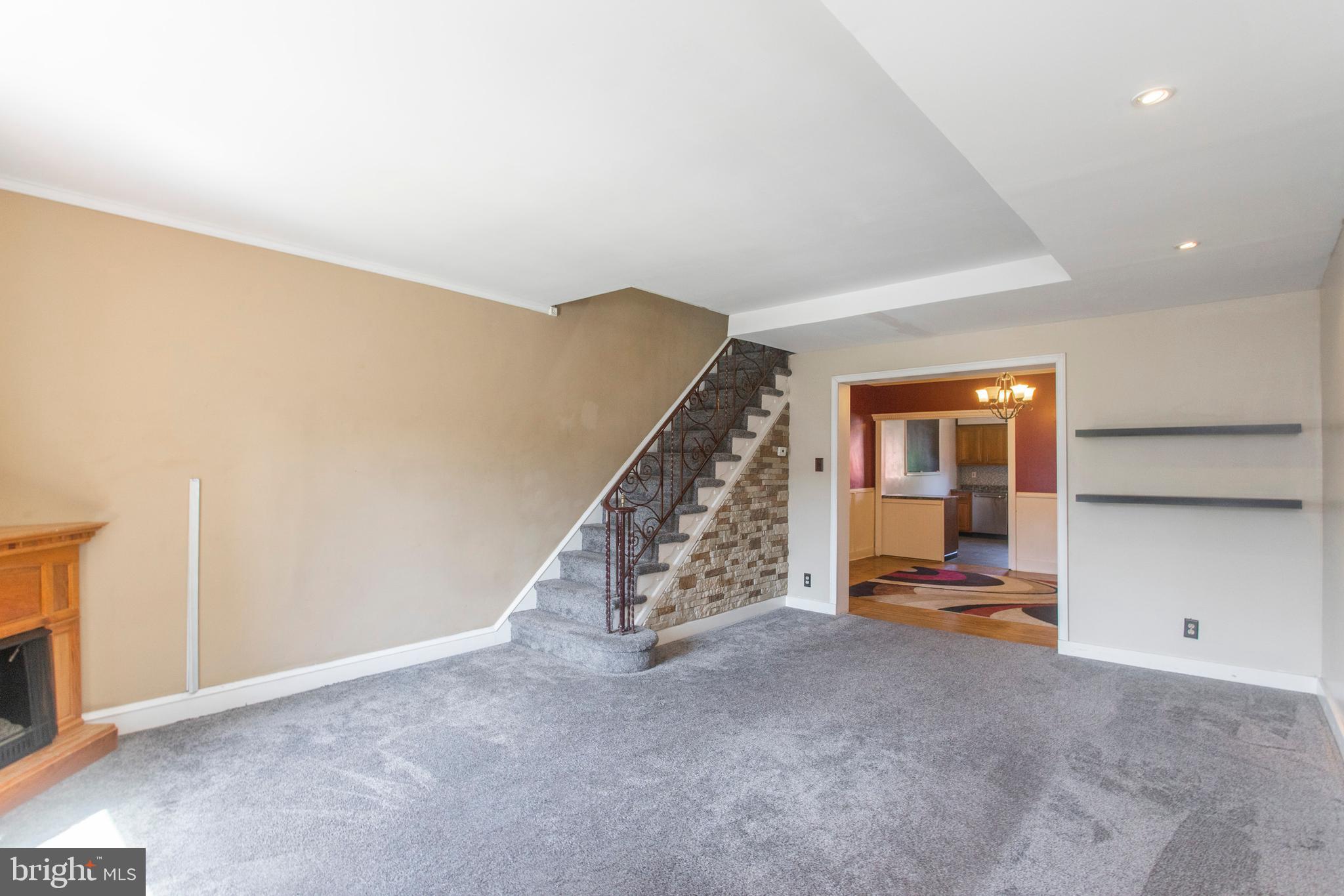 7158 Charles Street Philadelphia, PA 19135 - Photo 7 of 34