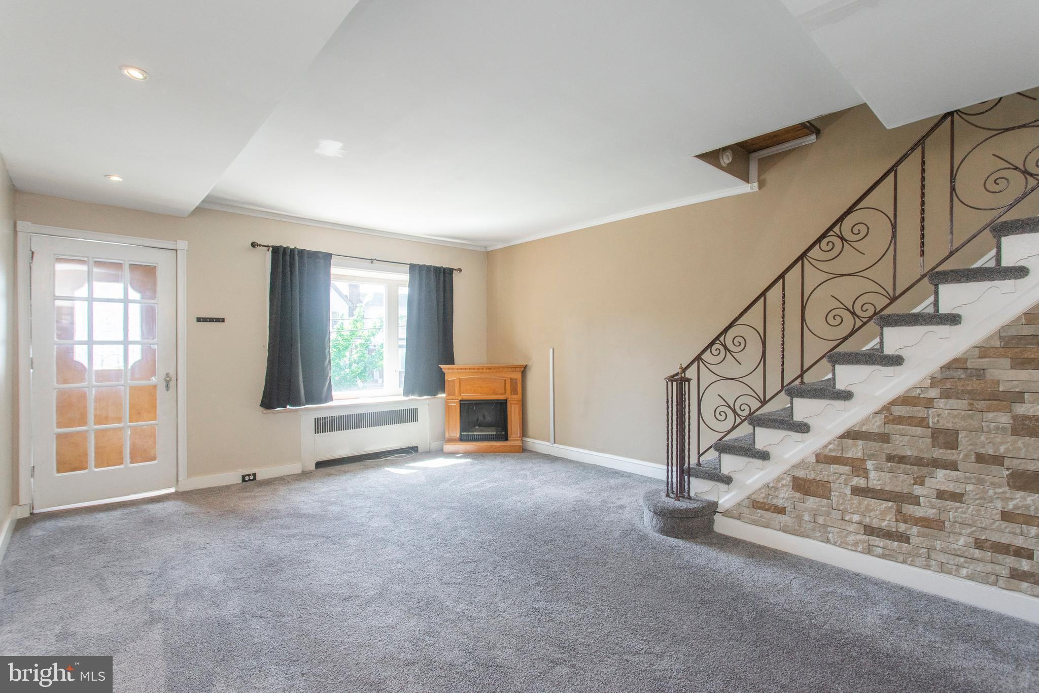 7158 Charles Street Philadelphia, PA 19135 - Photo 8 of 34