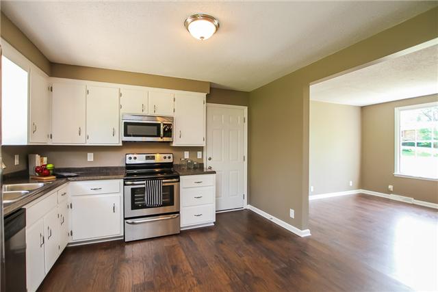 613 Paddy Run Road Clarksville, TN 37042 - Photo 20 of 20 great open floor plan