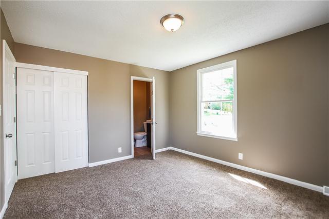 613 Paddy Run Road Clarksville, TN 37042 - Photo 18 of 20 master bedroom