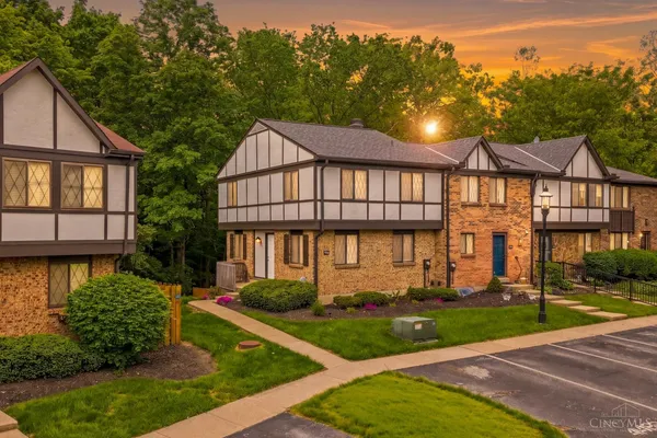 $199,900 | 449 Dartmouth Circle, Cincinnati, OH 45244