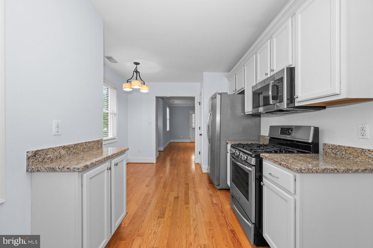 6 East Hamilton Avenue Silver Spring, MD 20901 - Photo 9 of 47 Full of natural light