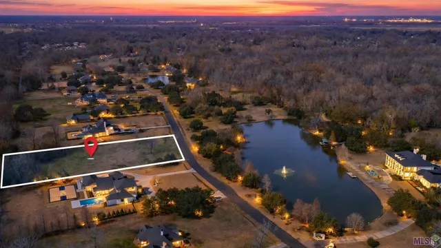$849,000 | 2433 Laurel Lakes Avenue, Baton Rouge, LA 70820