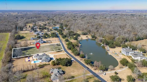 $805,000 | 2433 Laurel Lakes Avenue, Baton Rouge, LA 70820