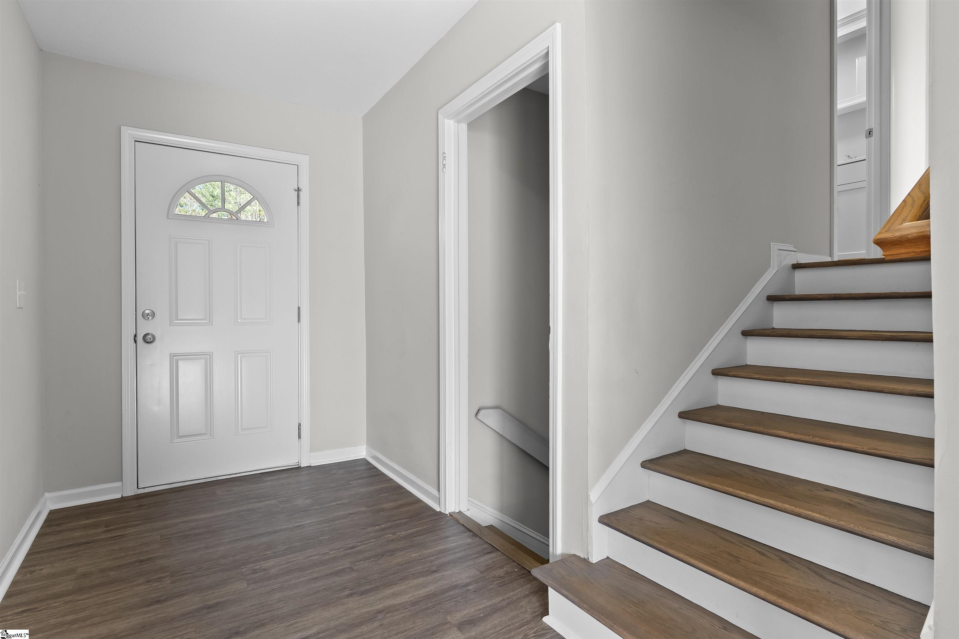 2403 East Tyger Bridge Road Greer, SC 29651 - Photo 7 of 35