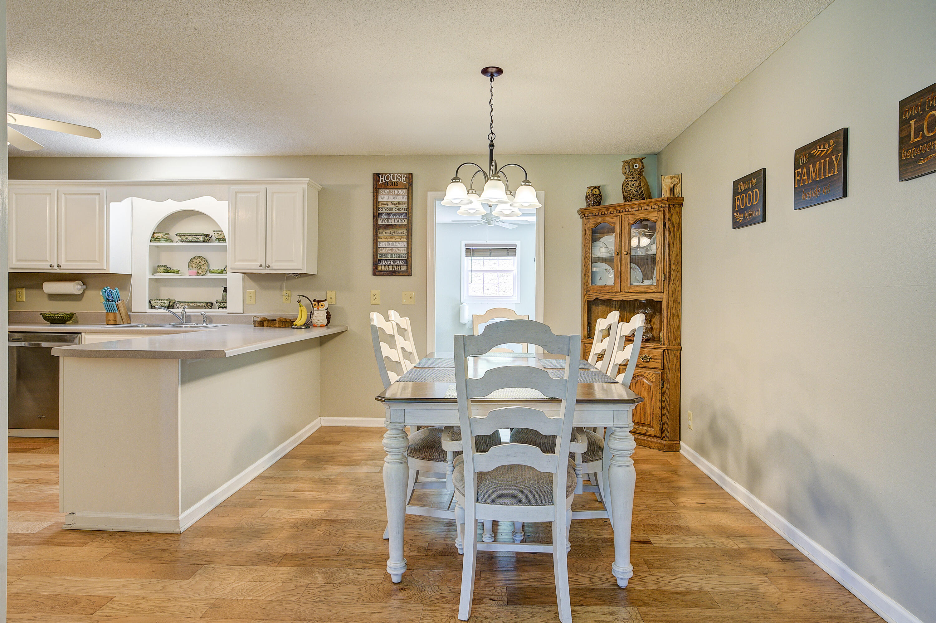 365 Max Jett Road Johnson City, TN 37601 - Photo 14 of 47 Dining area