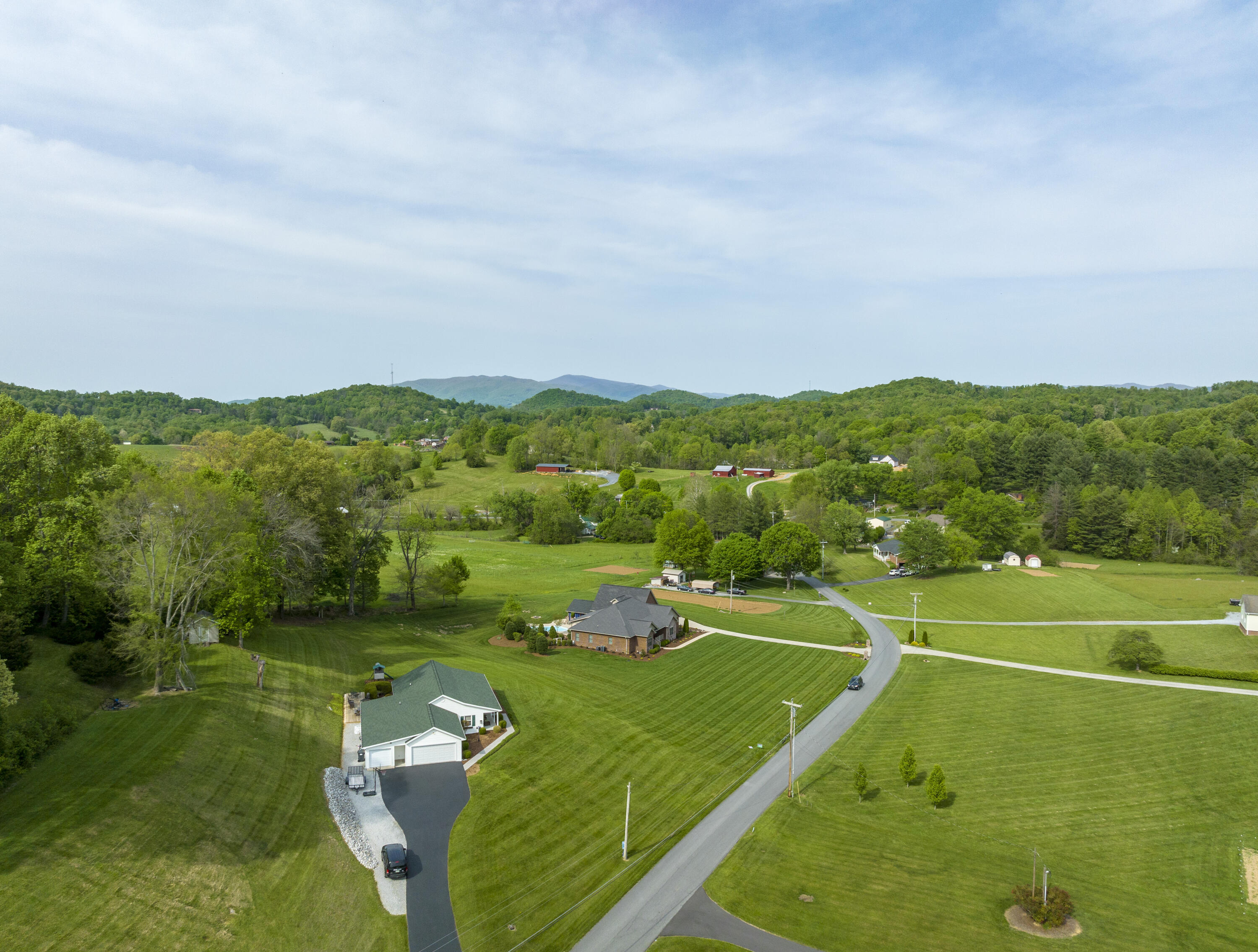 365 Max Jett Road Johnson City, TN 37601 - Photo 38 of 47 C2B14701-7F6F-4F94-B67F-A29CE7C57870
