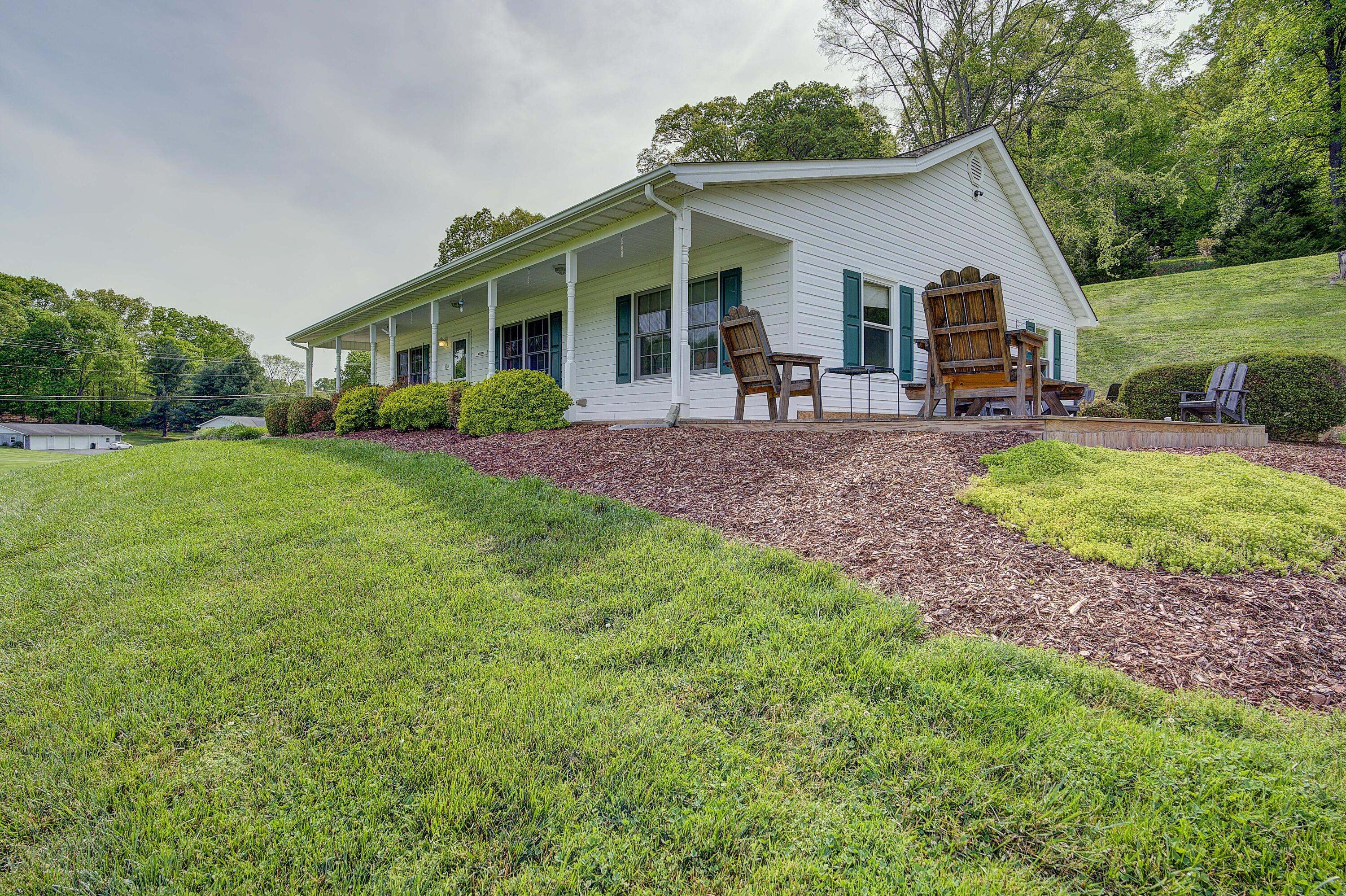 365 Max Jett Road Johnson City, TN 37601 - Photo 44 of 47 Nice landscaping