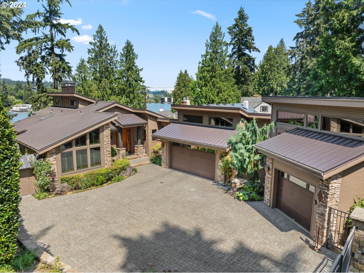 535 Middlecrest Road Lake Oswego, OR 97034 - Photo 1 of 46 Gallery Image 1