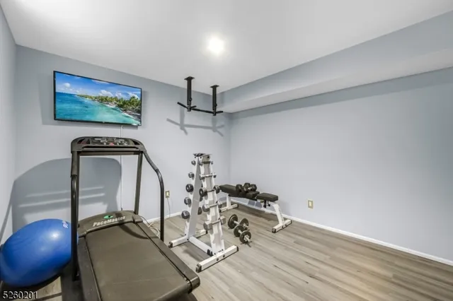 a black and white photo of a black and white wall