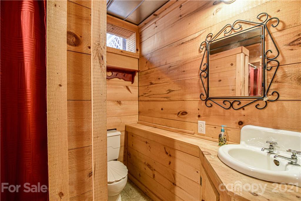 291 Timberlane Road Waynesville, NC 28786 - Photo 22 of 35 Gallery Image 22