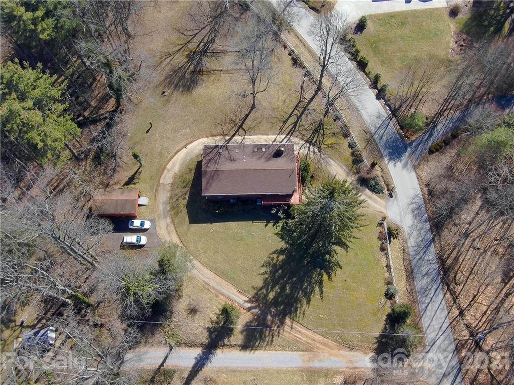 291 Timberlane Road Waynesville, NC 28786 - Photo 6 of 35 Gallery Image 6