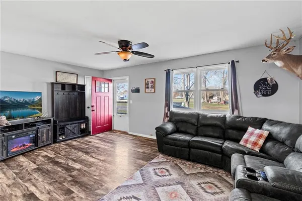 $160,000 | 205 North Coats Street, Norborne, MO 64668