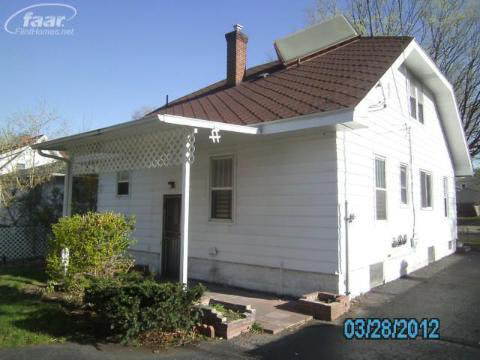 2007 Monteith Street Flint, MI 48504 - Photo 3 of 14 20111406-2.JPG