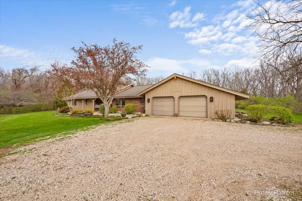 $750,000 | 1310 South Fleming Road, Bull Valley, IL 60098