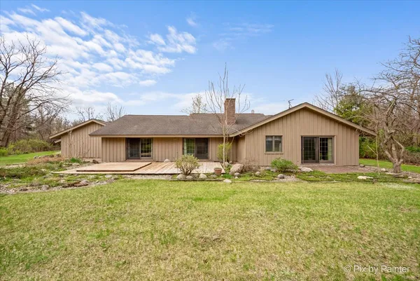 $750,000 | 1310 South Fleming Road, Bull Valley, IL 60098