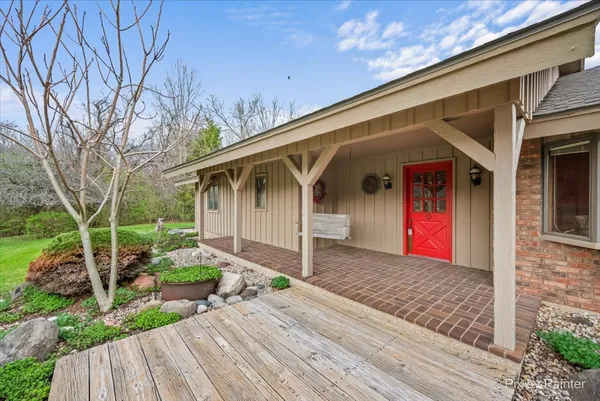 $750,000 | 1310 South Fleming Road, Bull Valley, IL 60098