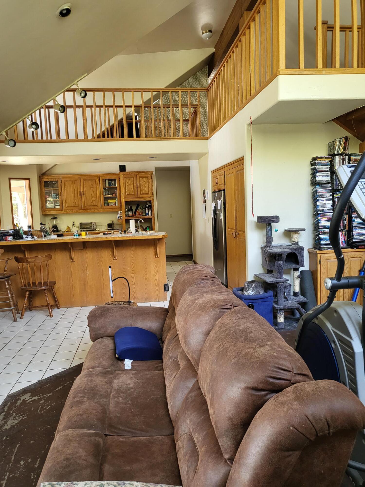 5501 Kane Creek Road Central Point, OR 97502 - Photo 5 of 51 20220318_130341