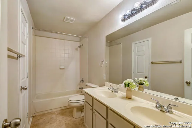 $3,250 | 133 Deerwood Oaks, Boerne, TX 78006