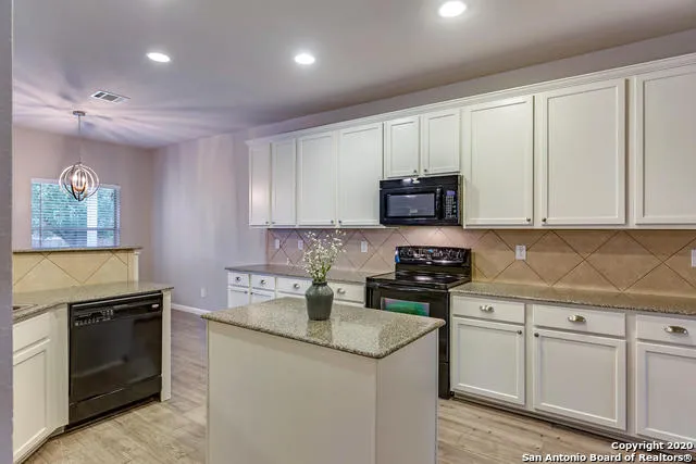 $3,250 | 133 Deerwood Oaks, Boerne, TX 78006